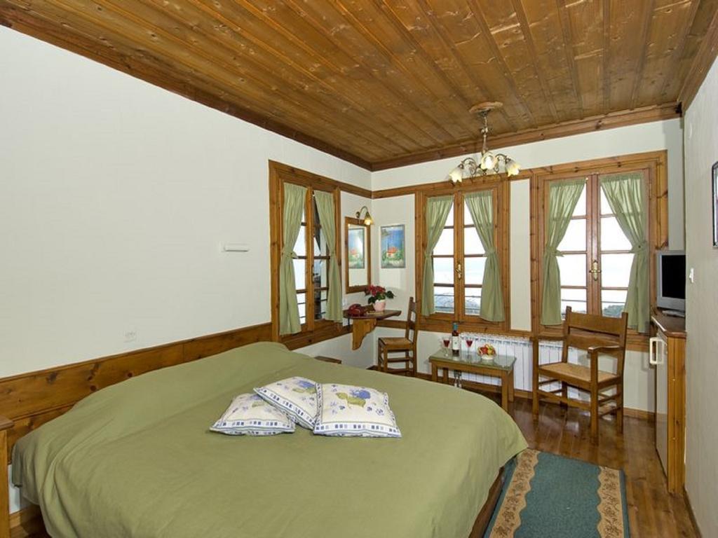 Hotel Stoikos Vyzítsa Dış mekan fotoğraf